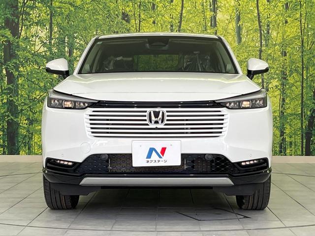 ヴェゼル ｅ：ＨＥＶ　Ｚ　登録済未使用車　全周囲カメラ　衝突被害軽減システム　レーダークルーズ　電動リアゲート　ハーフレザーシート　コーナーセンサー　スマートキー　ＬＥＤヘッド　ＥＴＣ２．０　車線逸脱警報　オートライト（16枚目）