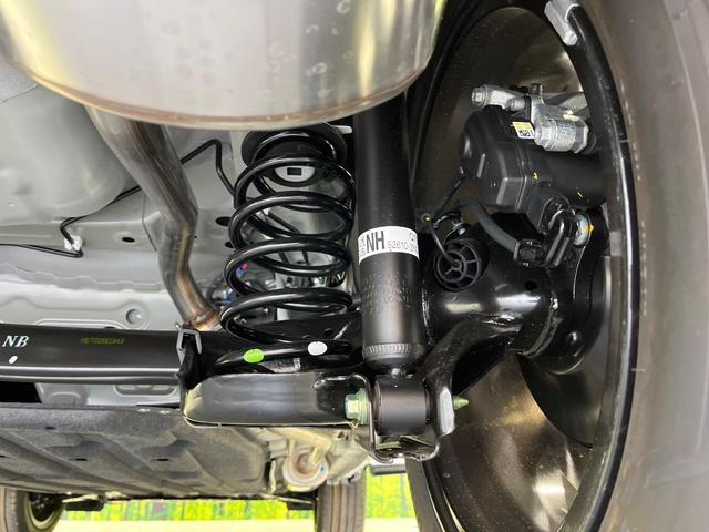 ヴェゼル ｅ：ＨＥＶ　Ｚ　登録済未使用車　全周囲カメラ　衝突被害軽減システム　レーダークルーズ　電動リアゲート　ハーフレザーシート　コーナーセンサー　スマートキー　ＬＥＤヘッド　ＥＴＣ２．０　車線逸脱警報　オートライト（24枚目）