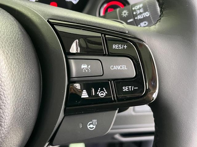 ヴェゼル ｅ：ＨＥＶ　Ｚ　登録済未使用車　全周囲カメラ　衝突被害軽減システム　レーダークルーズ　電動リアゲート　ハーフレザーシート　コーナーセンサー　スマートキー　ＬＥＤヘッド　ＥＴＣ２．０　車線逸脱警報　オートライト（31枚目）