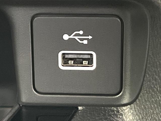 ヴェゼル ｅ：ＨＥＶ　Ｚ　登録済未使用車　全周囲カメラ　衝突被害軽減システム　レーダークルーズ　電動リアゲート　ハーフレザーシート　コーナーセンサー　スマートキー　ＬＥＤヘッド　ＥＴＣ２．０　車線逸脱警報　オートライト（41枚目）