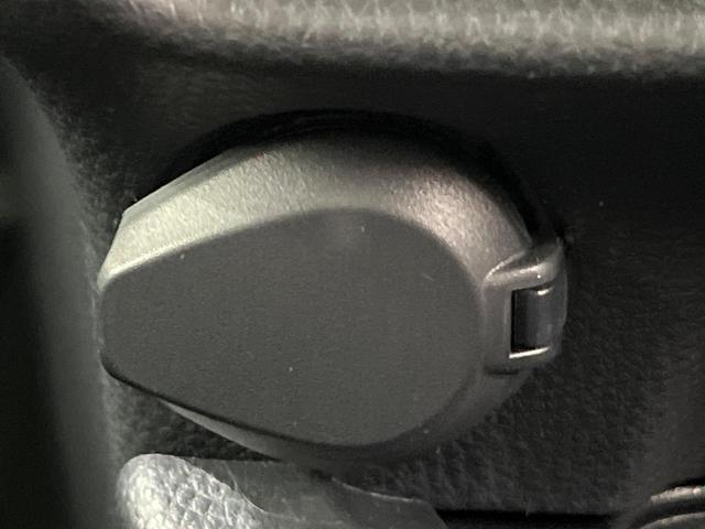 ヴォクシー S-G トヨタセーフティセンス 13.2インチフリップダウンモニター 純正ナビ機能付き10.5インチディスプレイオーディオ 両側パワースライドドア 7人乗り Bluetooth フルセグTV バックカメラ(36枚目)