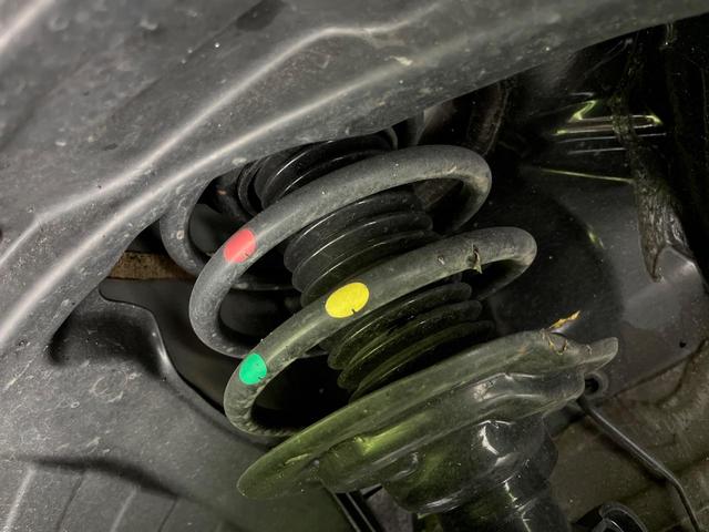 フォレスター アドバンス 4WD 純正SDナビ サイドカメラ バックカメラ 衝突被害軽減システム レーダークルーズ 禁煙車 電動リアゲート ドラレコ コーナーセンサー スマートキー LEDヘッド ビルトインETC(26枚目)