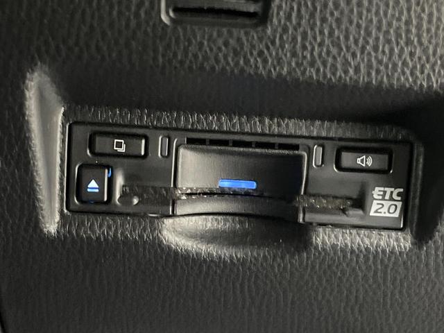 ノア ハイブリッドS-Z 4WD 両側電動ドア バックカメラ 衝突被害軽減システム レーダークルーズ 禁煙車 ドラレコ コーナーセンサー スマートキー LEDヘッド ETC2.0 オートハイビーム 車線逸脱警報 オートライト(7枚目)