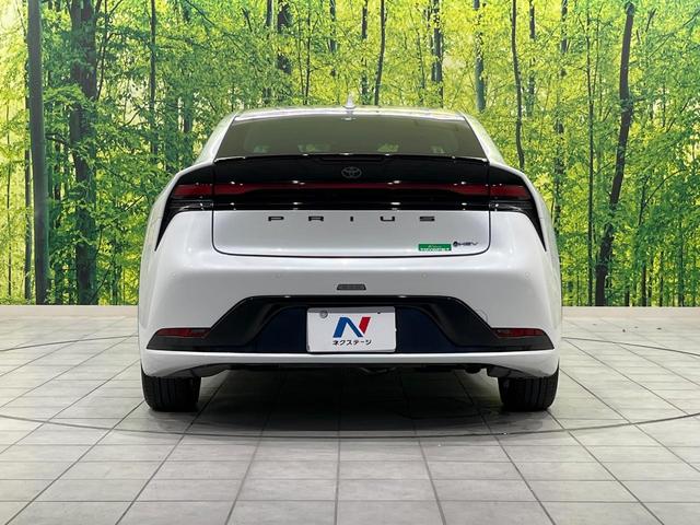 プリウス Ｚ　４ＷＤ　１２．３型ナビ機能付きディスプレイオーディオ　禁煙車　全周囲カメラ　衝突被害軽減システム　レーダークルーズ　電動リアゲート　パワーシート　コーナーセンサー　ＬＥＤヘッド　ＥＴＣ２．０（15枚目）