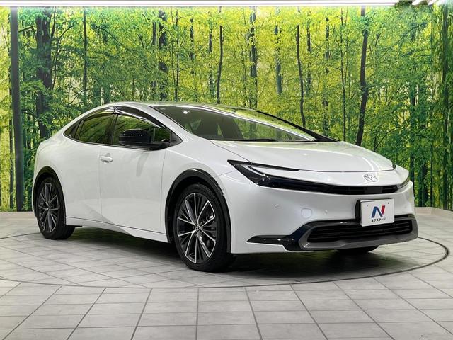 プリウス Ｚ　４ＷＤ　１２．３型ナビ機能付きディスプレイオーディオ　禁煙車　全周囲カメラ　衝突被害軽減システム　レーダークルーズ　電動リアゲート　パワーシート　コーナーセンサー　ＬＥＤヘッド　ＥＴＣ２．０（16枚目）