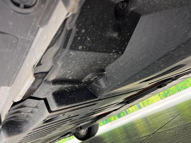 プリウス Ｚ　４ＷＤ　１２．３型ナビ機能付きディスプレイオーディオ　禁煙車　全周囲カメラ　衝突被害軽減システム　レーダークルーズ　電動リアゲート　パワーシート　コーナーセンサー　ＬＥＤヘッド　ＥＴＣ２．０（21枚目）