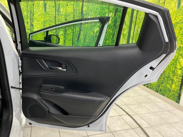 プリウス Ｚ　４ＷＤ　１２．３型ナビ機能付きディスプレイオーディオ　禁煙車　全周囲カメラ　衝突被害軽減システム　レーダークルーズ　電動リアゲート　パワーシート　コーナーセンサー　ＬＥＤヘッド　ＥＴＣ２．０（25枚目）
