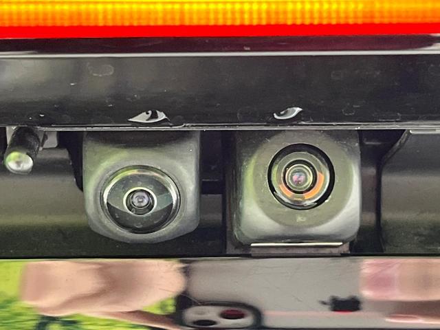 プリウス Ｚ　４ＷＤ　１２．３型ナビ機能付きディスプレイオーディオ　禁煙車　全周囲カメラ　衝突被害軽減システム　レーダークルーズ　電動リアゲート　パワーシート　コーナーセンサー　ＬＥＤヘッド　ＥＴＣ２．０（57枚目）