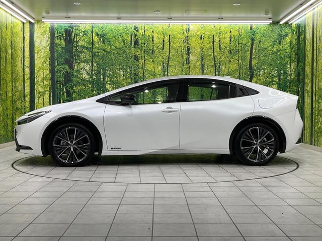 プリウス Ｚ　４ＷＤ　１２．３型ナビ機能付きディスプレイオーディオ　禁煙車　全周囲カメラ　衝突被害軽減システム　レーダークルーズ　電動リアゲート　パワーシート　コーナーセンサー　ＬＥＤヘッド　ＥＴＣ２．０（61枚目）