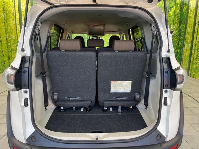 シエンタ Ｇ　両側電動ドア　純正ＳＤナビ　後席モニター　バックカメラ　衝突被害軽減システム　禁煙車　ドラレコ　スマートキー　ＥＴＣ２．０　車線逸脱警報　オートエアコン　Ｂｌｕｅｔｏｏｔｈ　ＣＤ　フルセグ（11枚目）
