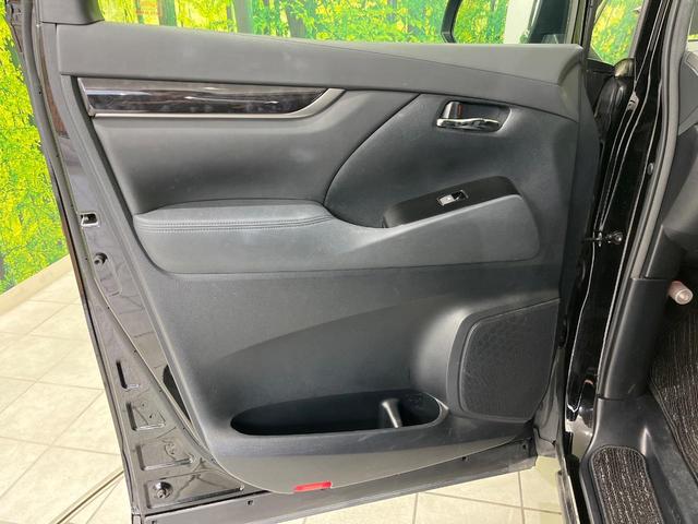 アルファード ２．５Ｓ　Ａパッケージ　４ＷＤ　トヨタセーフティセンス　フリップダウンモニター　両側パワースライドドア　純正９インチナビ　Ｂｌｕｅｔｏｏｔｈ再生　バックカメラ　禁煙車　クリアランスソナー　レーダークルーズ（23枚目）