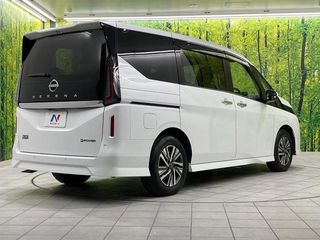 セレナ ｅ－パワー　ハイウェイスターＶ　インテリジェントエマージェンシーブレーキ　フリップダウンモニター　純正１２．３インチナビ　両側パワースライドドア　アラウンドビューモニター　Ｂｌｕｅｔｏｏｔｈ再生　フルセグＴＶ　禁煙車（18枚目）
