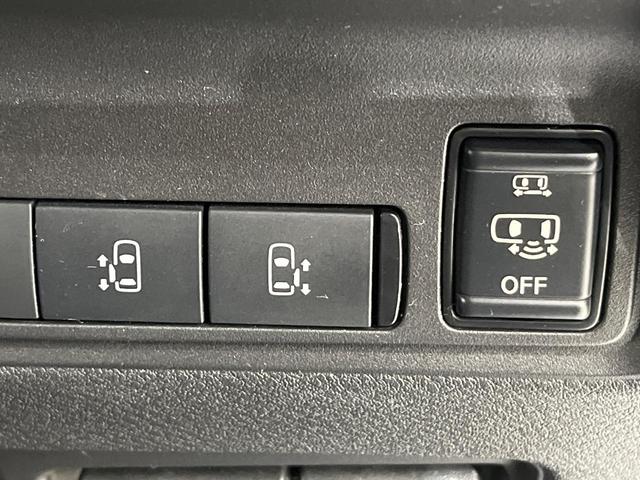 セレナ ｅ－パワー　ハイウェイスターＶ　インテリジェントエマージェンシーブレーキ　フリップダウンモニター　純正１２．３インチナビ　両側パワースライドドア　アラウンドビューモニター　Ｂｌｕｅｔｏｏｔｈ再生　フルセグＴＶ　禁煙車（35枚目）