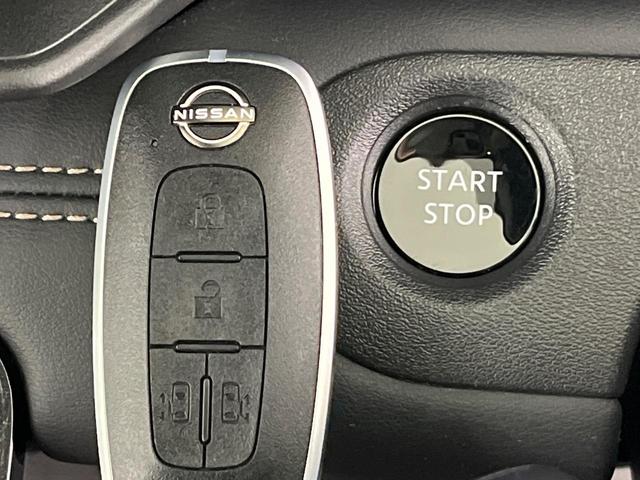 セレナ ｅ－パワー　ハイウェイスターＶ　インテリジェントエマージェンシーブレーキ　フリップダウンモニター　純正１２．３インチナビ　両側パワースライドドア　アラウンドビューモニター　Ｂｌｕｅｔｏｏｔｈ再生　フルセグＴＶ　禁煙車（42枚目）