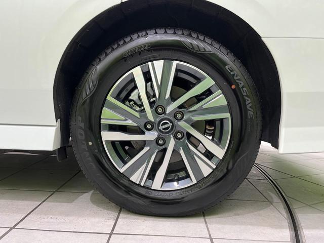 セレナ ｅ－パワー　ハイウェイスターＶ　インテリジェントエマージェンシーブレーキ　フリップダウンモニター　純正１２．３インチナビ　両側パワースライドドア　アラウンドビューモニター　Ｂｌｕｅｔｏｏｔｈ再生　フルセグＴＶ　禁煙車（55枚目）