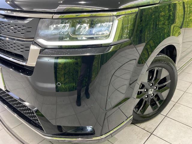 ステップワゴン ｅ：ＨＥＶスパーダ　ホンダセンシング　１０．１インチフリップダウンモニター　両側パワースライドドア　純正９インチナビ　Ｂｌｕｅｔｏｏｔｈ再生　ドライブレコーダー　バックカメラ　フルセグＴＶ　ＥＴＣ　禁煙車（13枚目）