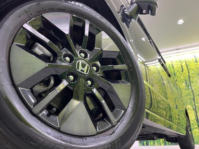 ステップワゴン ｅ：ＨＥＶスパーダ　ホンダセンシング　１０．１インチフリップダウンモニター　両側パワースライドドア　純正９インチナビ　Ｂｌｕｅｔｏｏｔｈ再生　ドライブレコーダー　バックカメラ　フルセグＴＶ　ＥＴＣ　禁煙車（14枚目）