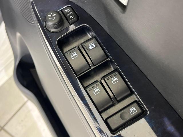 タント カスタムＲＳ　トップエディションＳＡＩＩＩ　４ＷＤ　両側パワースライドドア　スマートアシスト　純正ディスプレイオーディオ　Ｂｌｕｅｔｏｏｔｈ再生　ＥＴＣ　ＬＥＤヘッドライト　フロントフォグ　禁煙車　クリアランスソナー　サイドエアバッグ（21枚目）