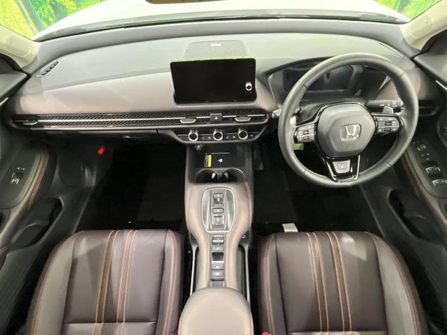 ＺＲ－Ｖ ｅ：ＨＥＶ　Ｚ　全周囲カメラ　衝突被害軽減システム　レーダークルーズ　禁煙車　電動リアゲート　レザーシート　コーナーセンサー　スマートキー　ＬＥＤヘッド　ＥＴＣ２．０　車線逸脱警報　オートライト　デュアルエアコン（2枚目）