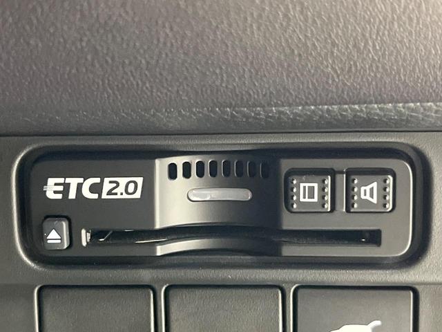 ＺＲ－Ｖ ｅ：ＨＥＶ　Ｚ　全周囲カメラ　衝突被害軽減システム　レーダークルーズ　禁煙車　電動リアゲート　レザーシート　コーナーセンサー　スマートキー　ＬＥＤヘッド　ＥＴＣ２．０　車線逸脱警報　オートライト　デュアルエアコン（6枚目）