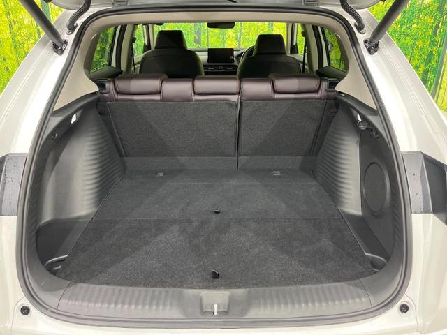 ＺＲ－Ｖ ｅ：ＨＥＶ　Ｚ　全周囲カメラ　衝突被害軽減システム　レーダークルーズ　禁煙車　電動リアゲート　レザーシート　コーナーセンサー　スマートキー　ＬＥＤヘッド　ＥＴＣ２．０　車線逸脱警報　オートライト　デュアルエアコン（10枚目）