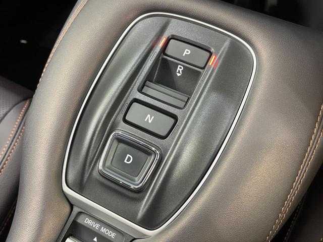 ＺＲ－Ｖ ｅ：ＨＥＶ　Ｚ　全周囲カメラ　衝突被害軽減システム　レーダークルーズ　禁煙車　電動リアゲート　レザーシート　コーナーセンサー　スマートキー　ＬＥＤヘッド　ＥＴＣ２．０　車線逸脱警報　オートライト　デュアルエアコン（44枚目）