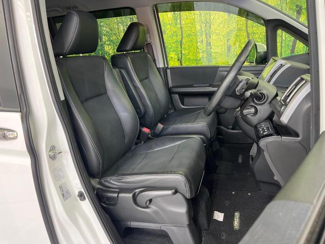 ステップワゴンスパーダ Ｚ　クールスピリット　４ＷＤ　両側パワースライドドア　純正１１インチフリップダウンモニター　純正９インチナビ　Ｂｌｕｅｔｏｏｔｈ再生　前後ドライブレコーダー　バックカメラ　フルセグＴＶ　８人乗り　禁煙車　クルコン（8枚目）