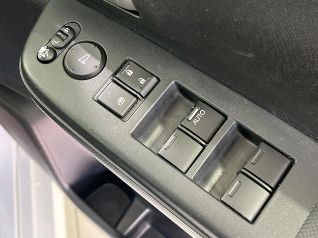 ステップワゴンスパーダ Ｚ　クールスピリット　４ＷＤ　両側パワースライドドア　純正１１インチフリップダウンモニター　純正９インチナビ　Ｂｌｕｅｔｏｏｔｈ再生　前後ドライブレコーダー　バックカメラ　フルセグＴＶ　８人乗り　禁煙車　クルコン（31枚目）