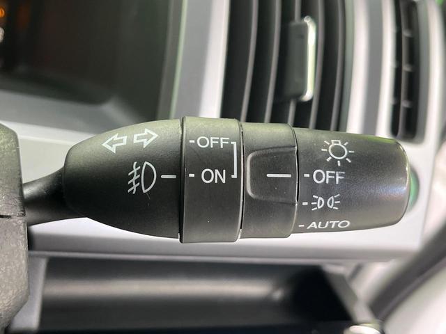 ステップワゴンスパーダ Ｚ　クールスピリット　４ＷＤ　両側パワースライドドア　純正１１インチフリップダウンモニター　純正９インチナビ　Ｂｌｕｅｔｏｏｔｈ再生　前後ドライブレコーダー　バックカメラ　フルセグＴＶ　８人乗り　禁煙車　クルコン（48枚目）