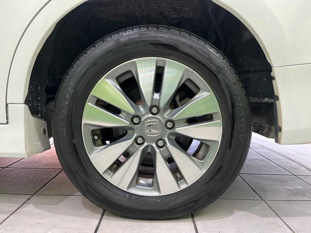 ステップワゴンスパーダ Ｚ　クールスピリット　４ＷＤ　両側パワースライドドア　純正１１インチフリップダウンモニター　純正９インチナビ　Ｂｌｕｅｔｏｏｔｈ再生　前後ドライブレコーダー　バックカメラ　フルセグＴＶ　８人乗り　禁煙車　クルコン（53枚目）