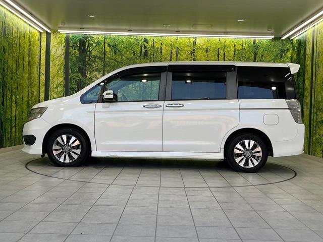 ステップワゴンスパーダ Ｚ　クールスピリット　４ＷＤ　両側パワースライドドア　純正１１インチフリップダウンモニター　純正９インチナビ　Ｂｌｕｅｔｏｏｔｈ再生　前後ドライブレコーダー　バックカメラ　フルセグＴＶ　８人乗り　禁煙車　クルコン（58枚目）