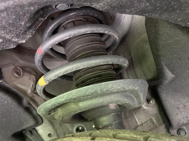 ハリアー Ｚ　１２．３インチナビ　全周囲カメラ　ＪＢＬサウンド　衝突被害軽減システム　レーダークルーズ　禁煙車　レザーシート　ドラレコ　コーナーセンサー　スマートキー　ＬＥＤヘッド　ＥＴＣ２．０　オートハイビーム（20枚目）