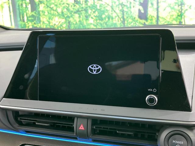 プリウス Ｇ　４ＷＤ　バックカメラ　衝突被害軽減システム　レーダークルーズ　禁煙車　ドラレコ　コーナーセンサー　スマートキー　ＬＥＤヘッド　ＥＴＣ２．０　オートハイビーム　車線逸脱警報　オートライト（3枚目）