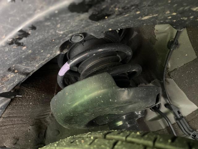 プリウス Ｇ　４ＷＤ　バックカメラ　衝突被害軽減システム　レーダークルーズ　禁煙車　ドラレコ　コーナーセンサー　スマートキー　ＬＥＤヘッド　ＥＴＣ２．０　オートハイビーム　車線逸脱警報　オートライト（20枚目）