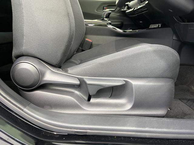 プリウス Ｇ　４ＷＤ　バックカメラ　衝突被害軽減システム　レーダークルーズ　禁煙車　ドラレコ　コーナーセンサー　スマートキー　ＬＥＤヘッド　ＥＴＣ２．０　オートハイビーム　車線逸脱警報　オートライト（22枚目）