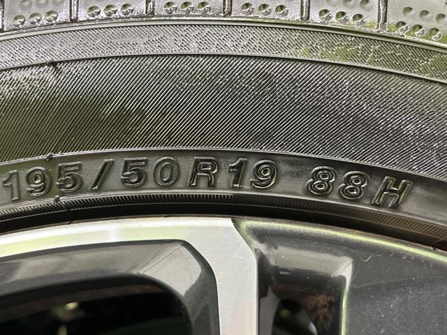 プリウス Ｇ　４ＷＤ　バックカメラ　衝突被害軽減システム　レーダークルーズ　禁煙車　ドラレコ　コーナーセンサー　スマートキー　ＬＥＤヘッド　ＥＴＣ２．０　オートハイビーム　車線逸脱警報　オートライト（58枚目）