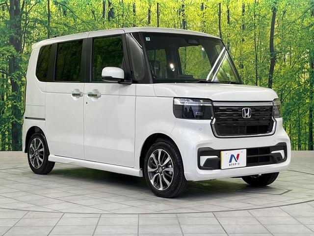 高透明度のガラス皮膜で撥水はもちろん、上質なツヤ・光沢を実現。紫外線や酸性雨から大切な愛車を保護し、色あせ・劣化を防止。「弾スプラッシュコート」、「弾プリミッサコート」からお選びいただけます。