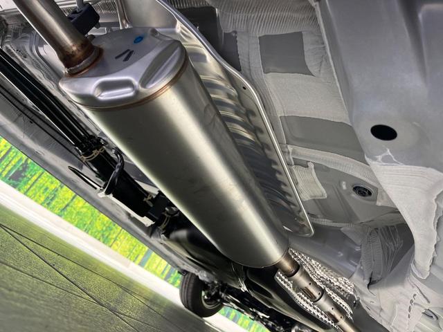 お車を安心してお乗りいただく為には、足回りの定期点検が欠かせません。サービスサポート（有償保証）では無料点検もご提供しており、安心のカーライフをお過ごしいただけるサポート体制が整っています。