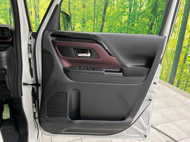 スペーシアカスタム ハイブリッドＸＳ　４ＷＤ　両側電動ドア　全周囲カメラ　衝突被害軽減システム　レーダークルーズ　禁煙車　純正ナビ　コーナーセンサー　ＬＥＤヘッド　車線逸脱警報　オートライト　オートエアコン　純正１５インチＡＷ（24枚目）