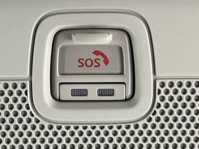 スペーシアカスタム ハイブリッドＸＳ　４ＷＤ　両側電動ドア　全周囲カメラ　衝突被害軽減システム　レーダークルーズ　禁煙車　純正ナビ　コーナーセンサー　ＬＥＤヘッド　車線逸脱警報　オートライト　オートエアコン　純正１５インチＡＷ（48枚目）