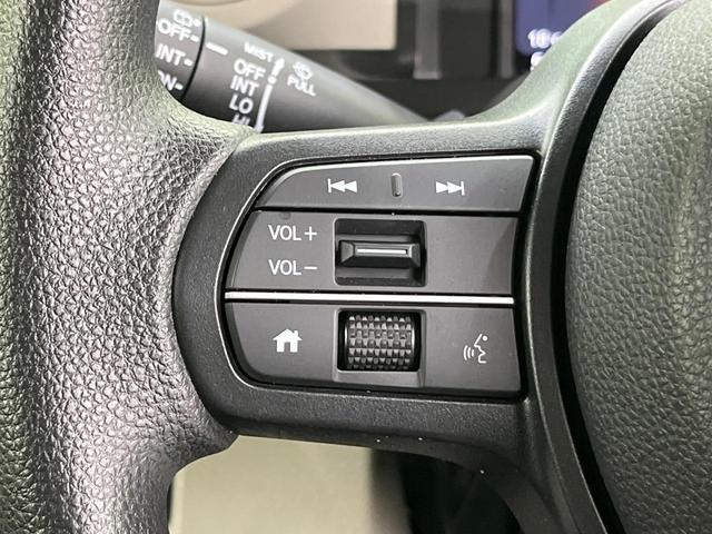 N-BOX ベースグレード 電動スライドドア 衝突被害軽減システム レーダークルーズ 禁煙車 コーナーセンサー スマートキー LEDヘッド 車線逸脱警報 オートライト オートエアコン CD再生 ステアリングスイッチ(43枚目)