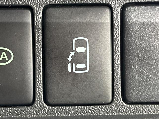 ハイエースワゴン GL 4WD 片側電動ドア 純正SDナビ バックカメラ 衝突被害軽減システム 禁煙車 ドラレコ コーナーセンサー スマートキー LEDヘッド ビルトインETC オートハイビーム 車線逸脱警報 オートライト(6枚目)