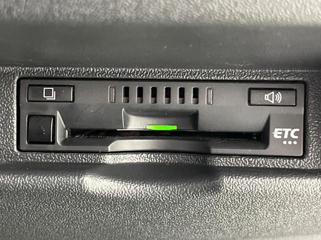 ハイエースワゴン GL 4WD 片側電動ドア 純正SDナビ バックカメラ 衝突被害軽減システム 禁煙車 ドラレコ コーナーセンサー スマートキー LEDヘッド ビルトインETC オートハイビーム 車線逸脱警報 オートライト(7枚目)