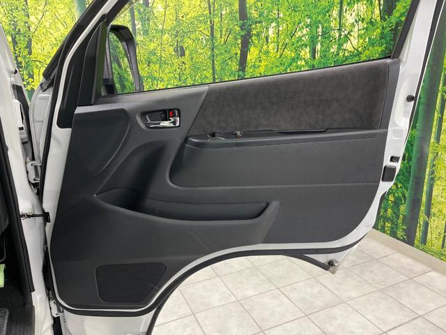 ハイエースワゴン GL 4WD 片側電動ドア 純正SDナビ バックカメラ 衝突被害軽減システム 禁煙車 ドラレコ コーナーセンサー スマートキー LEDヘッド ビルトインETC オートハイビーム 車線逸脱警報 オートライト(29枚目)