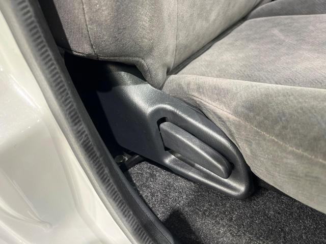 ハイエースワゴン GL 4WD 片側電動ドア 純正SDナビ バックカメラ 衝突被害軽減システム 禁煙車 ドラレコ コーナーセンサー スマートキー LEDヘッド ビルトインETC オートハイビーム 車線逸脱警報 オートライト(53枚目)