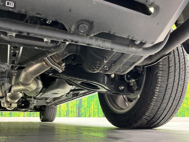 お車を安心してお乗りいただく為には、足回りの定期点検が欠かせません。サービスサポート（有償保証）では無料点検もご提供しており、安心のカーライフをお過ごしいただけるサポート体制が整っています。