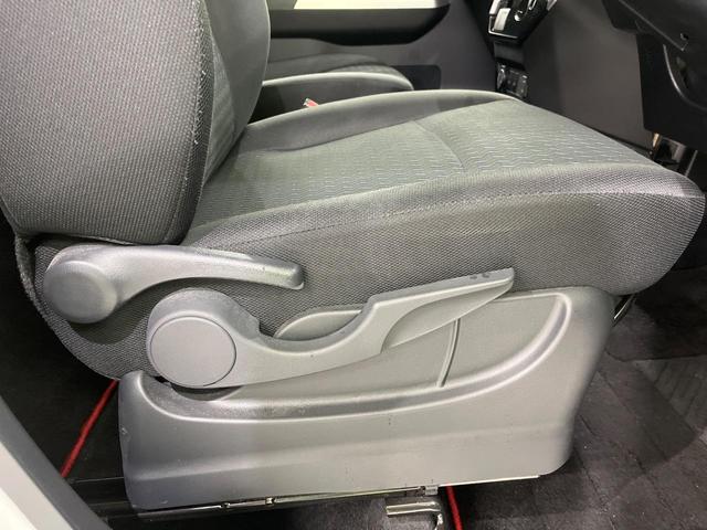 ルーミー カスタムＧ－Ｔ　スマートアシスト　両側パワースライドドア　全周囲カメラ　純正９インチナビ　Ｂｌｕｅｔｏｏｔｈ再生　ドライブレコーダー　ＥＴＣ　フルセグＴＶ　禁煙車　スマートキー　レーダークルーズ　ＬＥＤヘッドライト（28枚目）