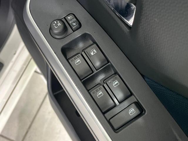 ルーミー カスタムＧ－Ｔ　スマートアシスト　両側パワースライドドア　全周囲カメラ　純正９インチナビ　Ｂｌｕｅｔｏｏｔｈ再生　ドライブレコーダー　ＥＴＣ　フルセグＴＶ　禁煙車　スマートキー　レーダークルーズ　ＬＥＤヘッドライト（49枚目）