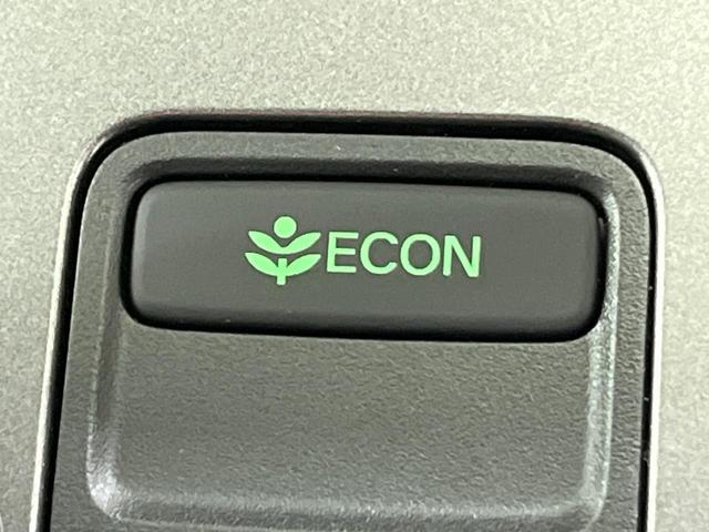 フリード エアー　両側電動ドア　純正ディスプレイオーディオ　バックカメラ　衝突被害軽減システム　レーダークルーズ　禁煙車　コーナーセンサー　スマートキー　ＬＥＤヘッド　オートハイビーム　車線逸脱警報　オートライト（40枚目）