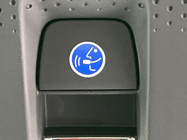 フリード エアー　両側電動ドア　純正ディスプレイオーディオ　バックカメラ　衝突被害軽減システム　レーダークルーズ　禁煙車　コーナーセンサー　スマートキー　ＬＥＤヘッド　オートハイビーム　車線逸脱警報　オートライト（48枚目）